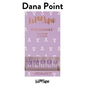 NIB Red Aspen "Dana on Point" Nails – Short Square Purple Floral Print